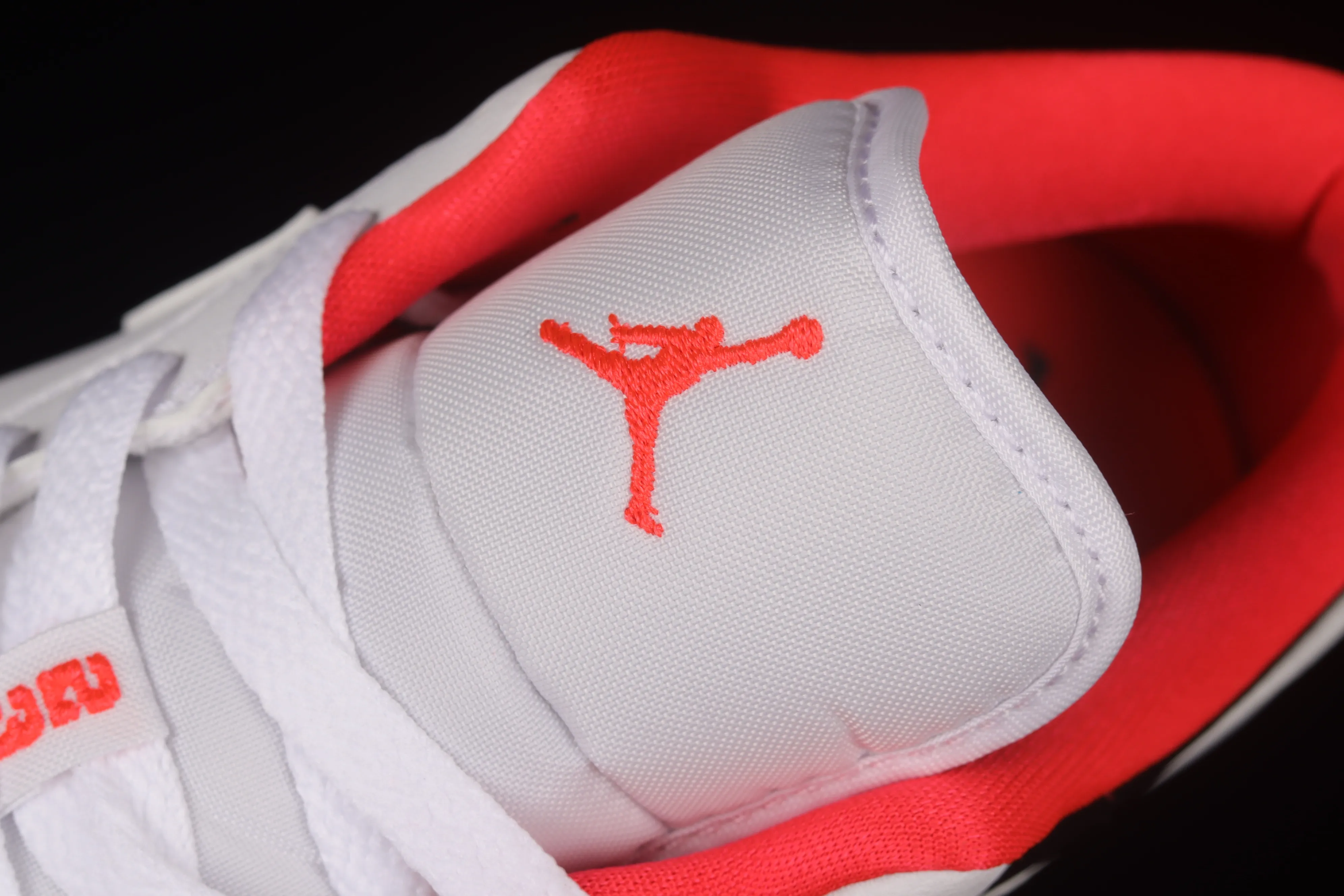 All categories Air Jordan Jordan series basketball shoes Air Jordan 1 Low G version pure original Air Jordan AJ1 Low AJ1 Joe 1 white black red low-top cultural leisure sports basketball shoes 553560-160